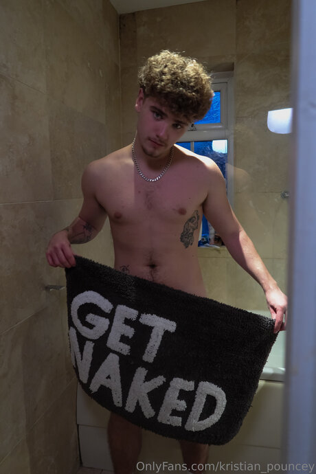 Kristian Pouncey naked model pics