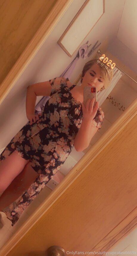 Xsluttycupcakex6669x sexy actress pics