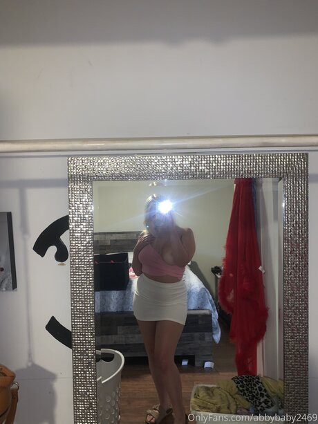 Abbyluvvvvvv model beautiful pics