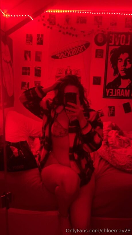 Chloemay28 hot star pictures