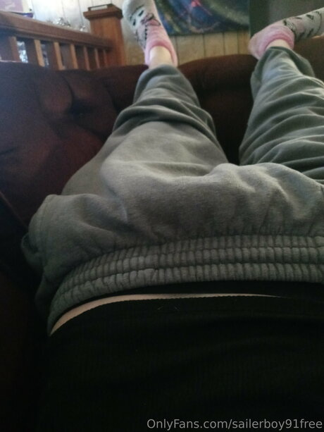 Sailerboy91free naked pornstar pic