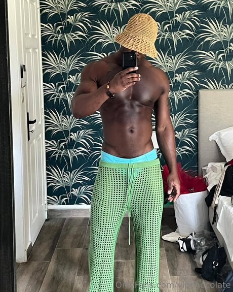 Vipchocolate free model gallery