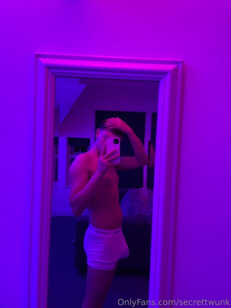 Secrettwunk naked pornstar pictures