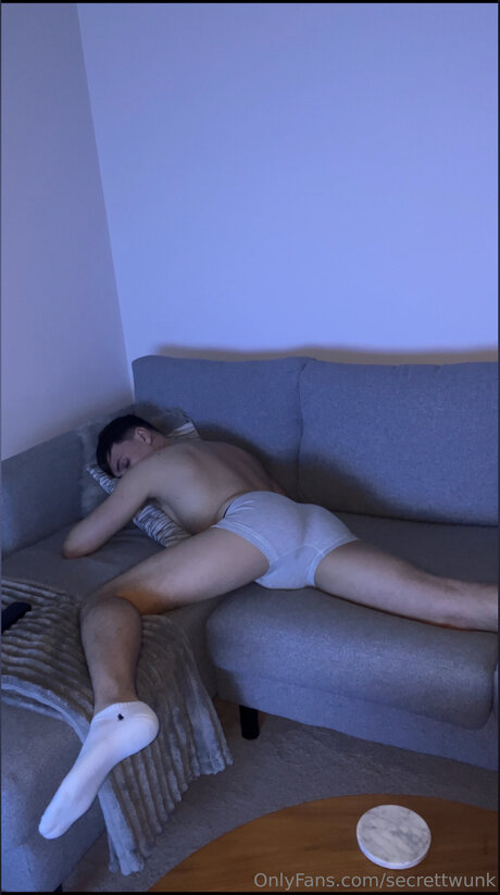 Secrettwunk star erotic photo