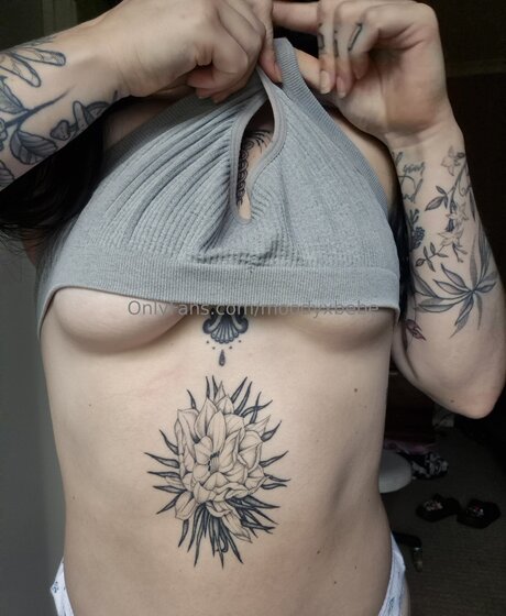 Moodyxbebe free model galleries