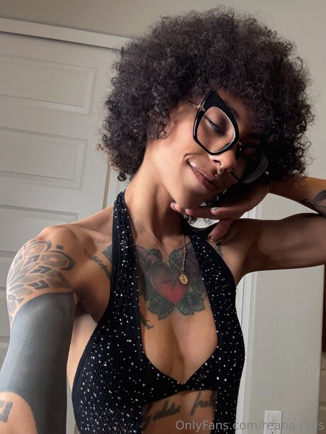 Reana Rails nude model galleries