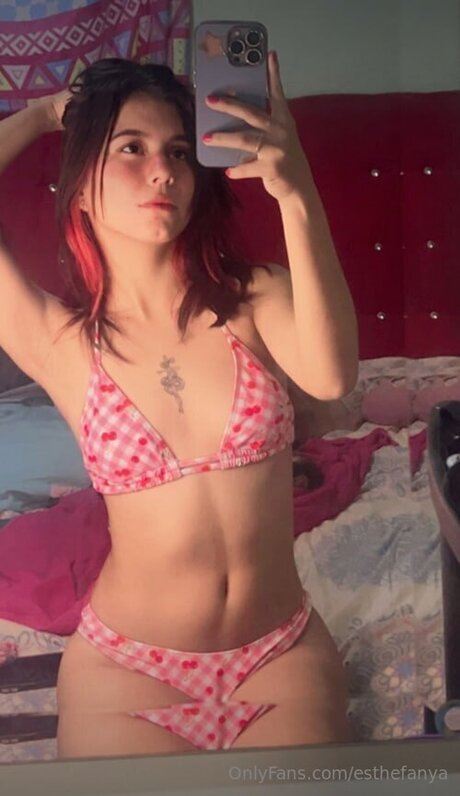 Esthefanya art pornstar photo