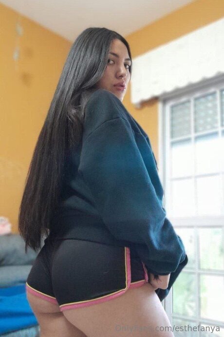 Esthefanya porn star photo