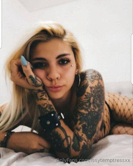 Issytemptressxx star sex images