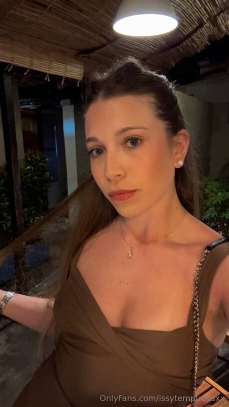 Issytemptressxx best actress pictures