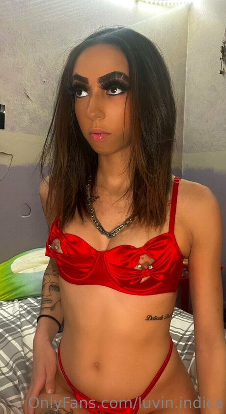 Becxa Hills star exclusive pics