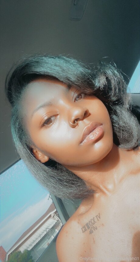 Goddessaliyah01 top star pic