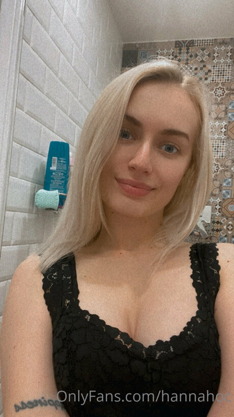 Hannahoc sex actress photo