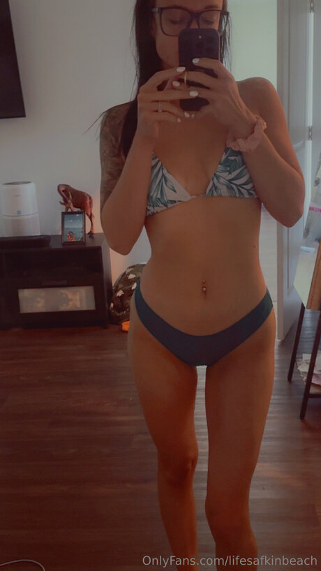 Lifesafkinbeach pornographic actress picture