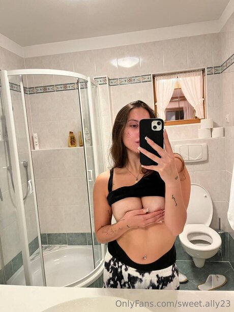 Solybabe pretty model pics