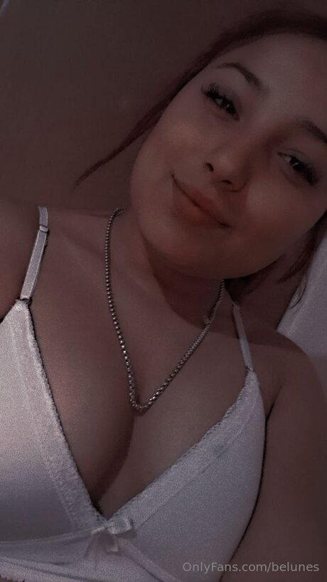 Belunes sexy pornstar photos