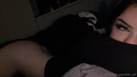 Ells Xof pornographic actress picture