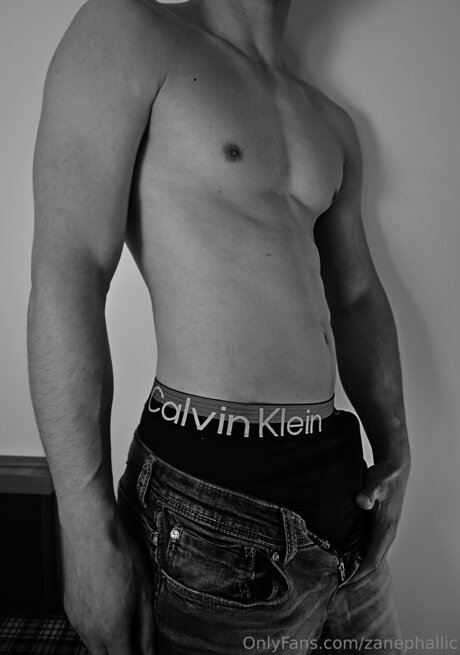 Zanephallic xxx pornstar picture