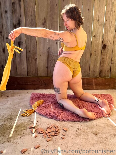 Potpunisher model art pictures