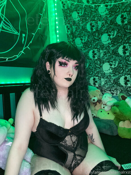 Eternalrxst Profile pic