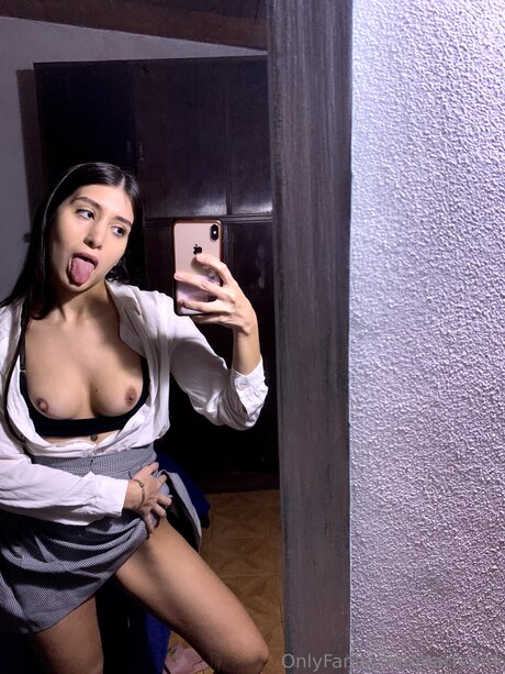 Milabrm pornstar adult pic