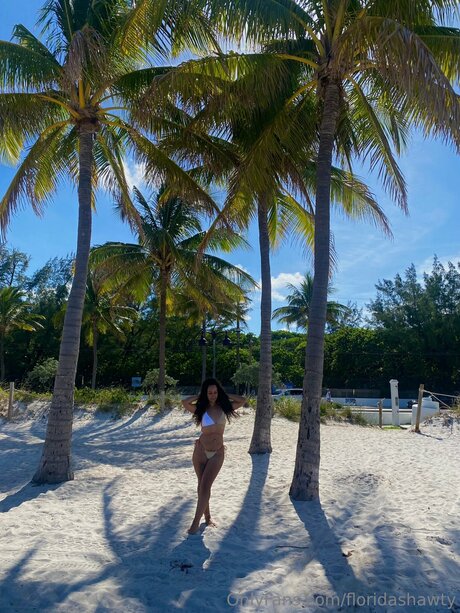 Floridashawty model naked photos