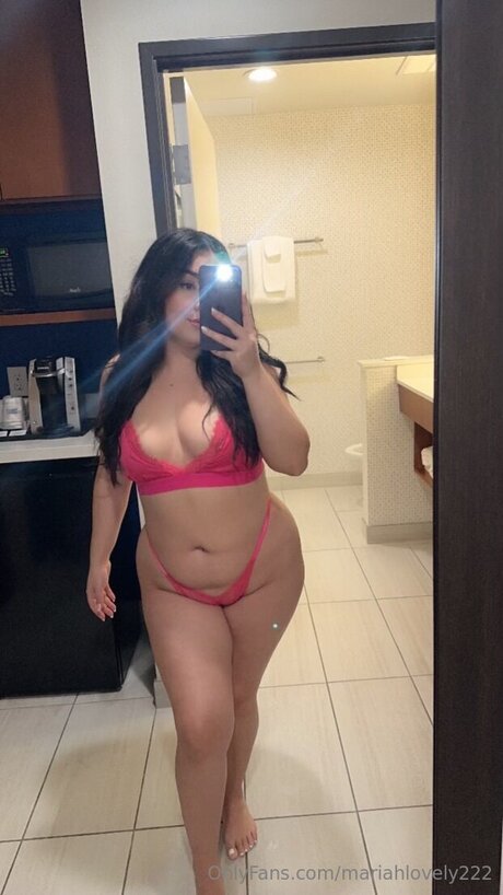 Mariahlovely222 beautiful pornstar image