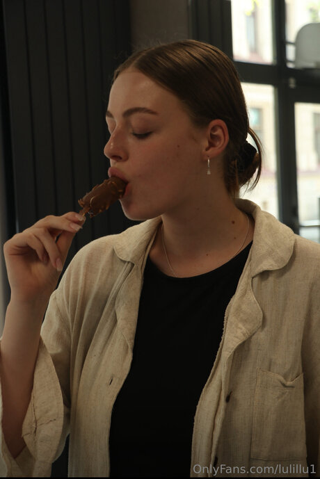 Sophiebloomsfree high quality star image