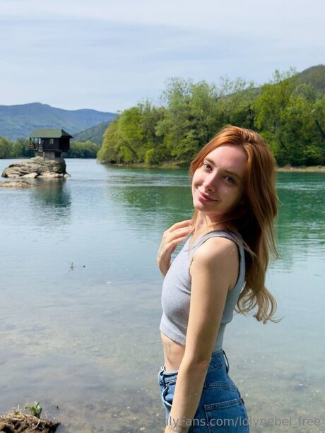 Lolynebel Free model nude pictures