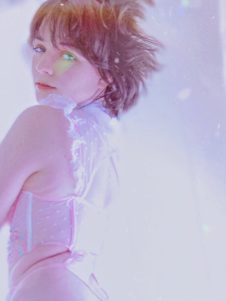 Meeklymara star exclusive img