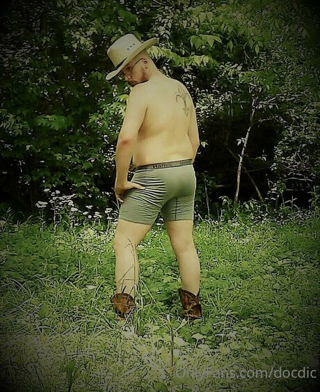 Doc Lanister2 adult actress gallery