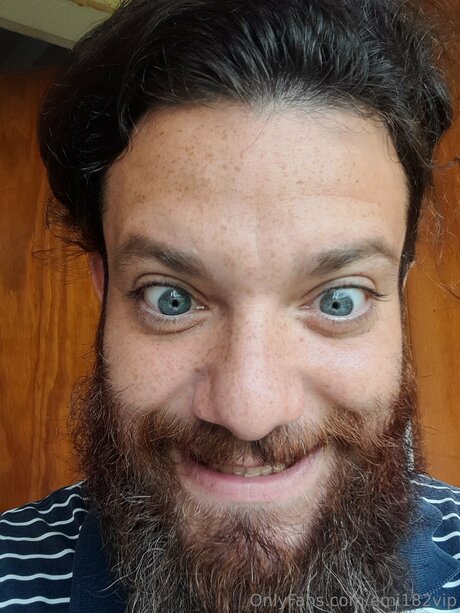 Emi182vip star adult photo