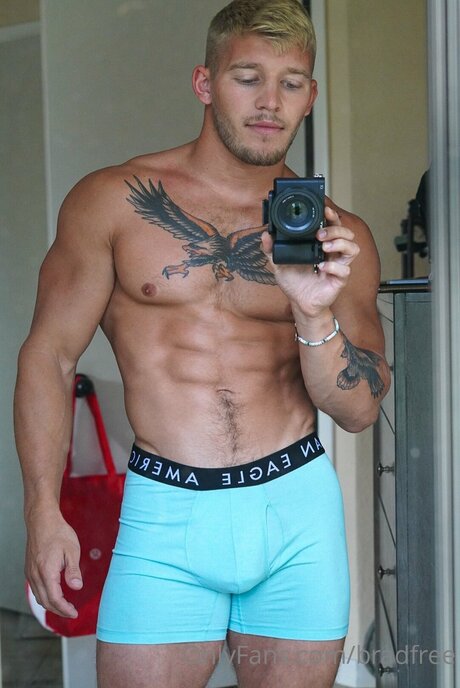 Bradfree porn model images