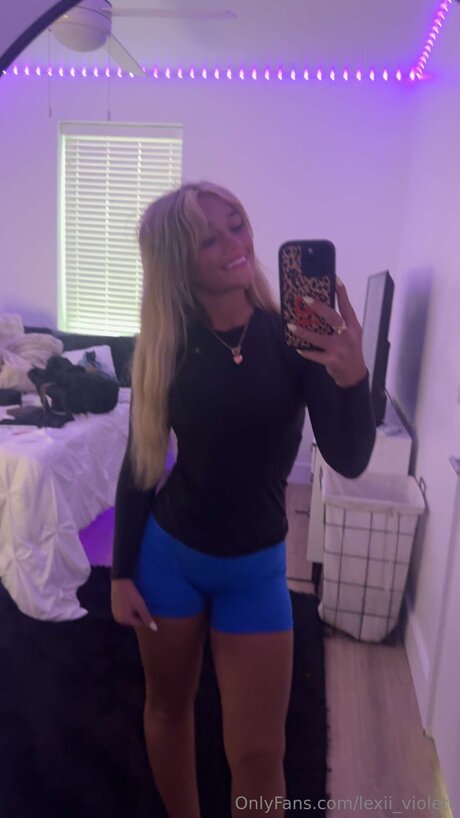 Juliannapeyton star perfect pictures