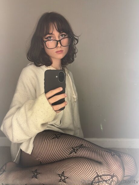 Arikaritv star adult images