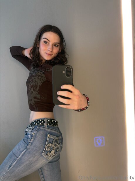 Arikaritv pretty pornstar photo