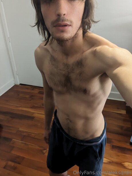 Aleksqrdn erotic pornstar photo