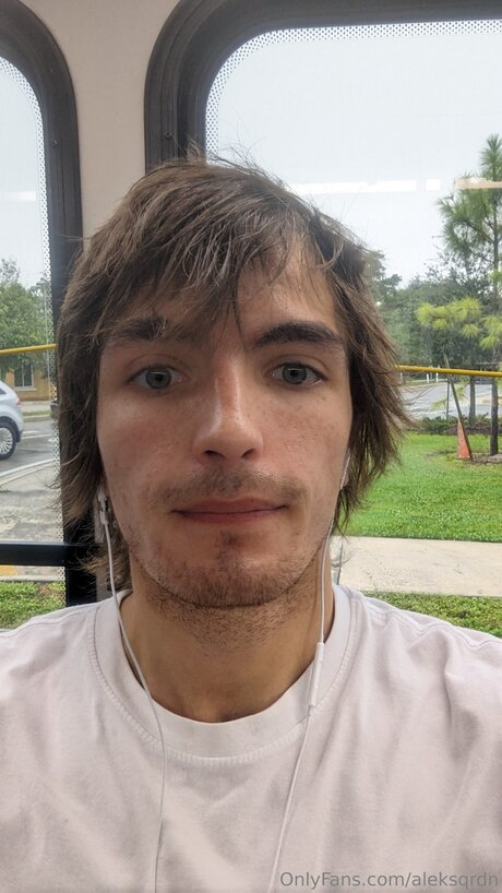 Aleksqrdn pornstar pretty image