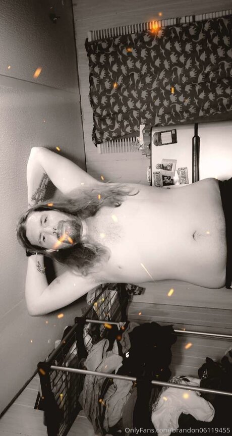 Lyonspride91 model naked picture