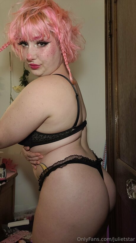 Julietstar model free photos