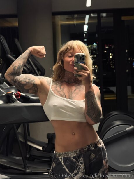 Lizlovelive 1995 beautiful star images