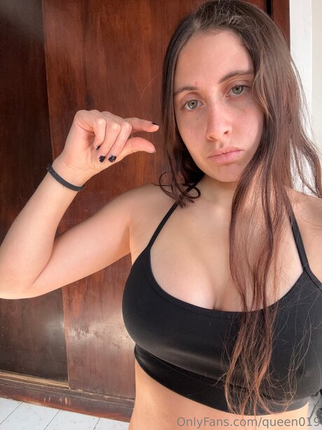 Queen019 exclusive actress photo