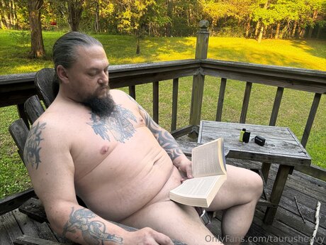 Taurusheavy erotic model image