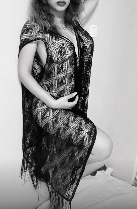 Petitebrunette91 pornstar nice img