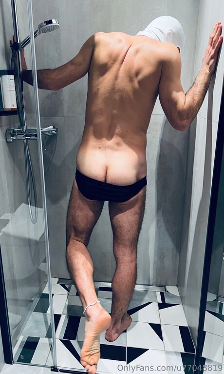 U77048819 pornstar beautiful photo