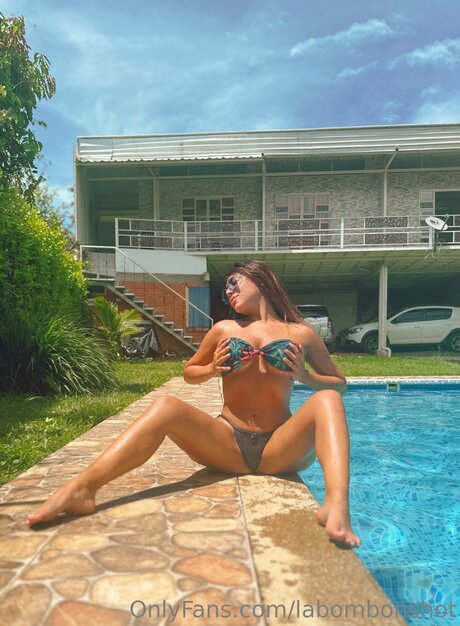 Labombonshot exclusive star pictures