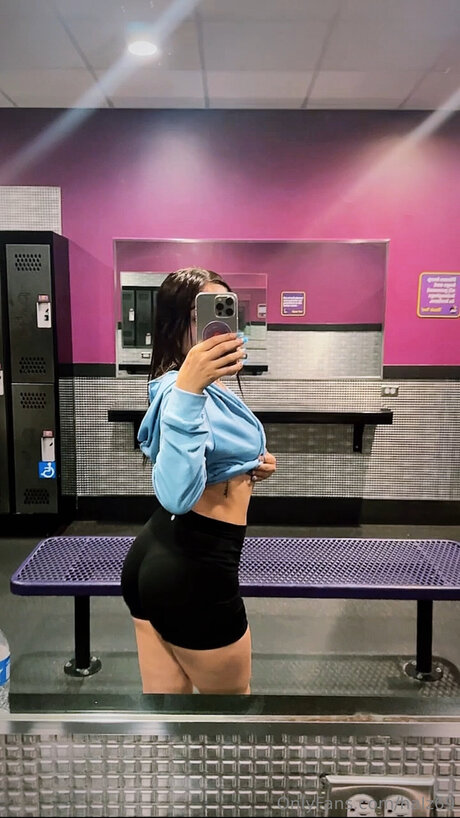 Halz69 model exclusive photos