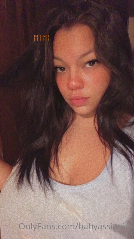 Babyassianini star exclusive photos