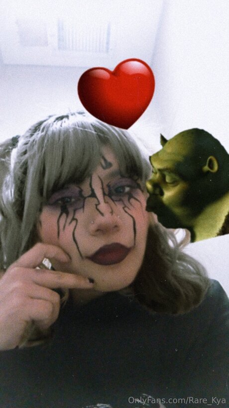 Rare Kya sexy actress photos