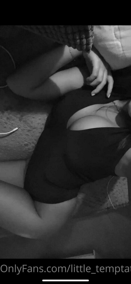 Little Temptation77 nudes actress gallery